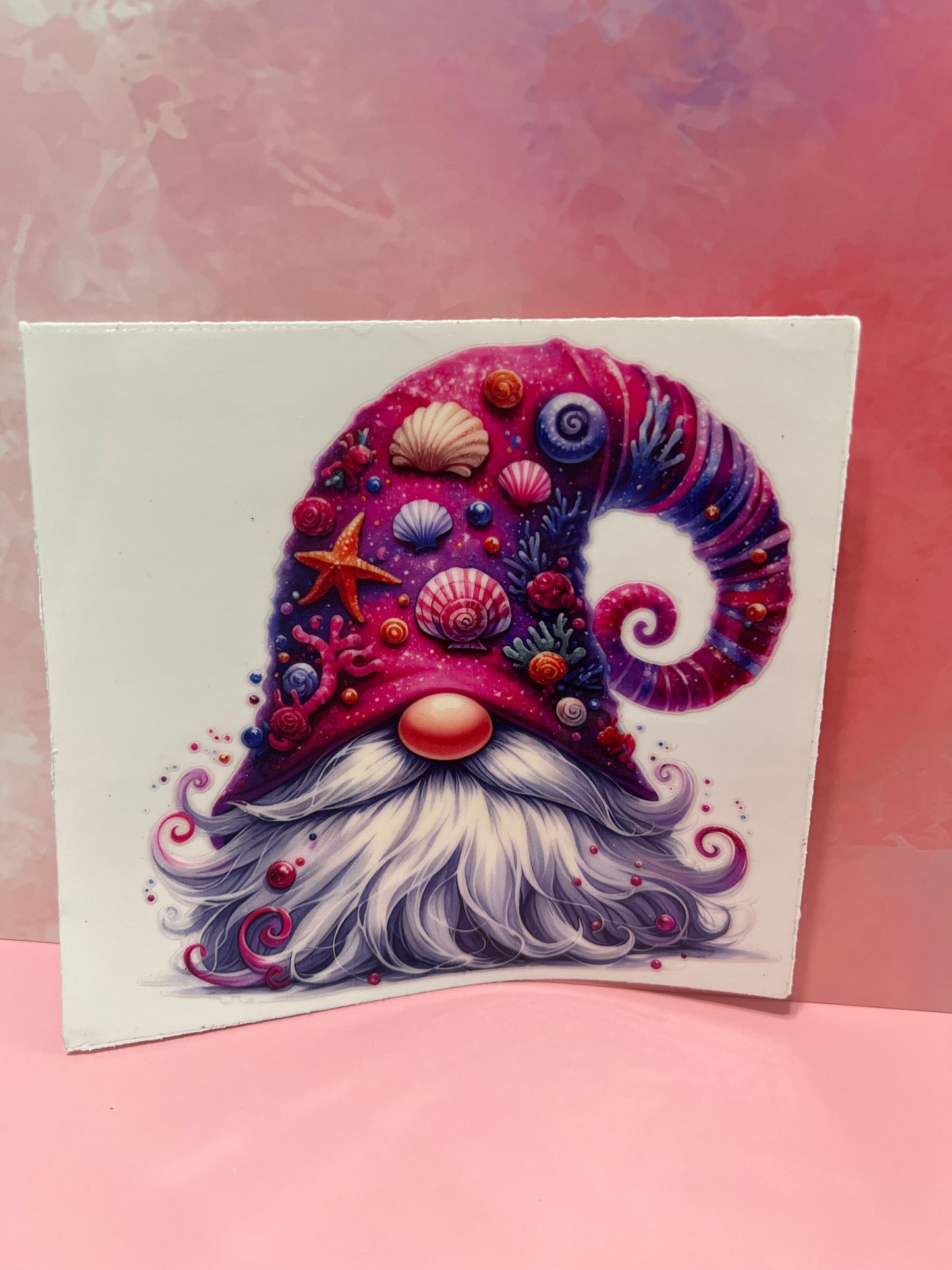 #190 pink hat gnome