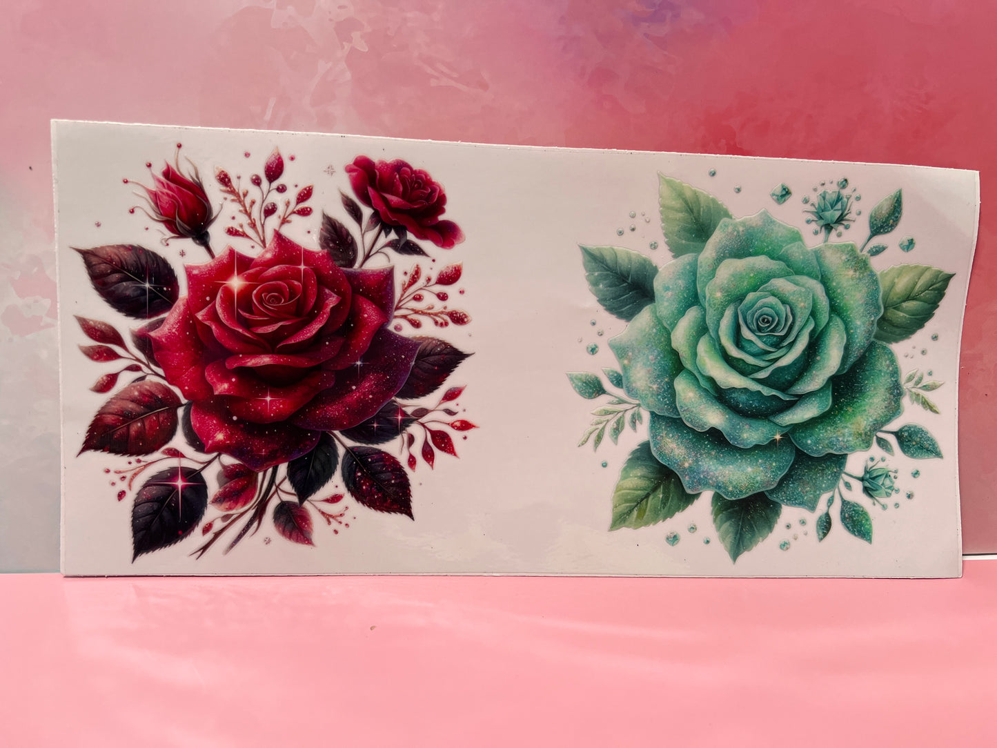 #073 red & green sparkling flowers