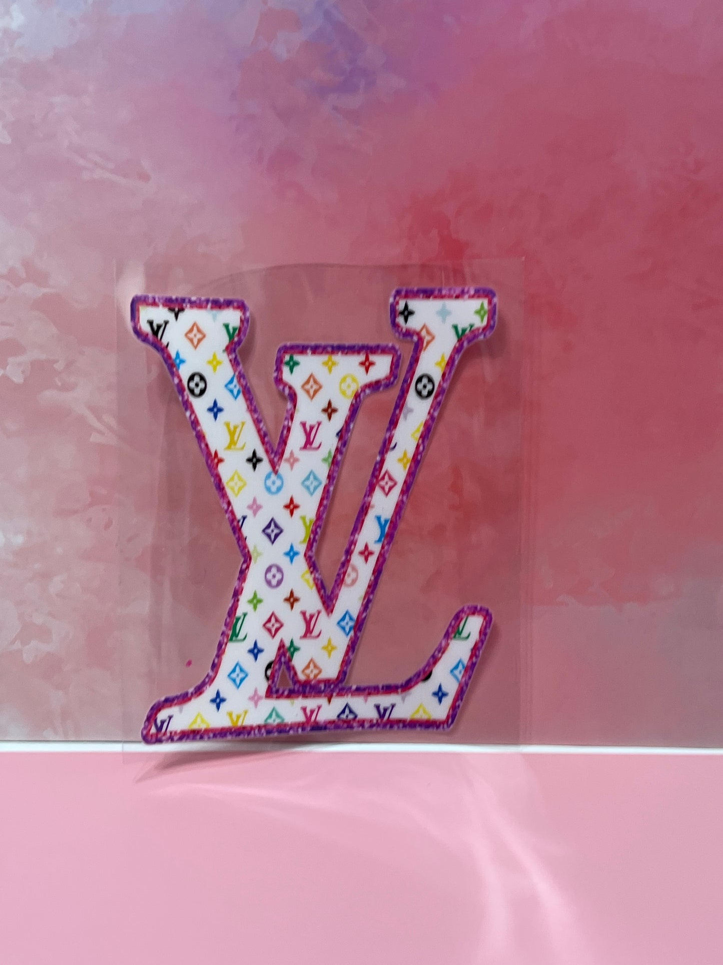 #656 Louis Vuitton logo & design