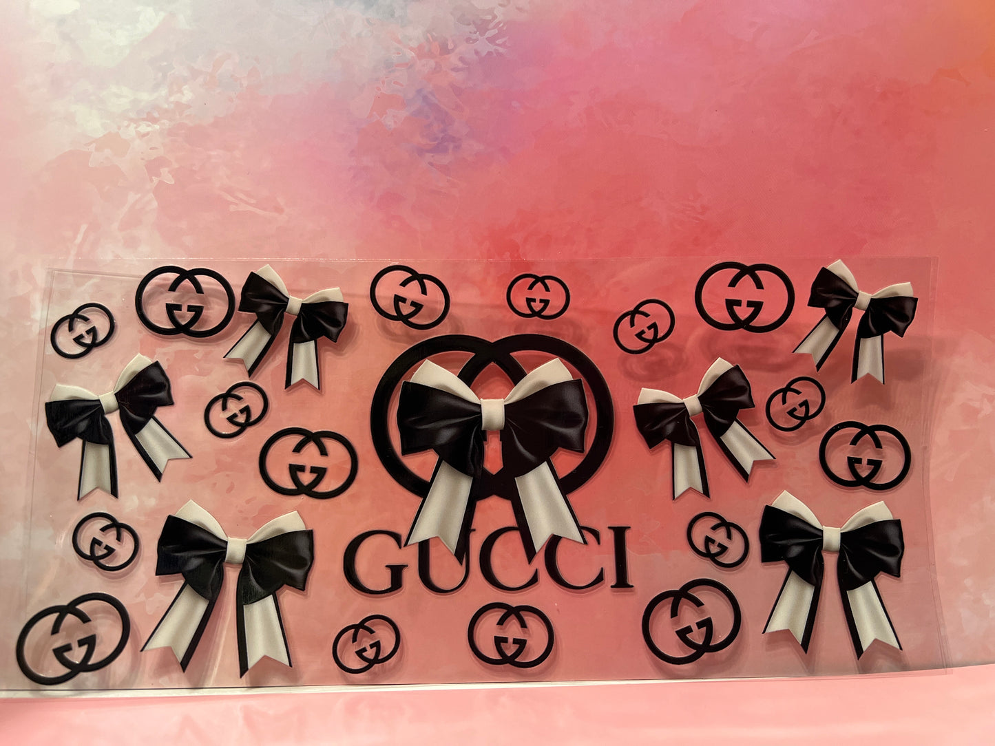 #677 Gucci black & white bows