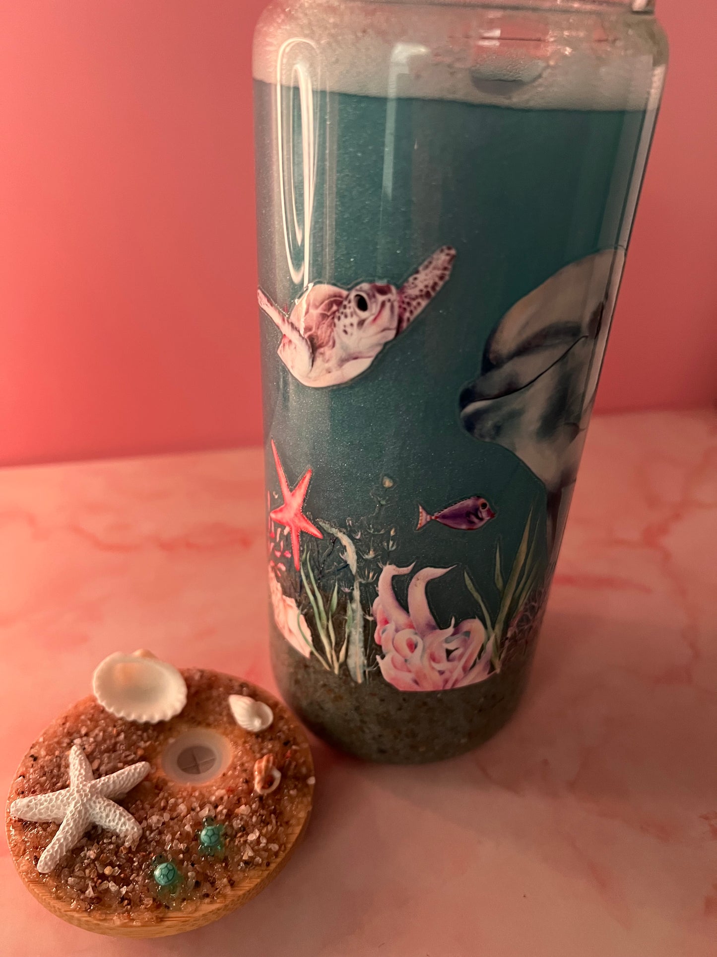 20 oz Glass Dolphin beach filled tumbler